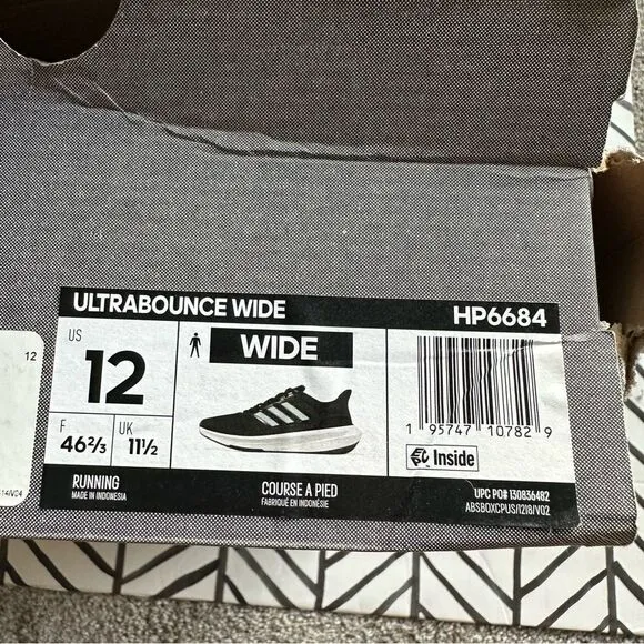 Adidas Men's Size 12 Wide Ultrabounce Black Running Shoe with Box