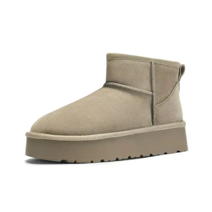Boots with soft fur lining for extra comfort for women