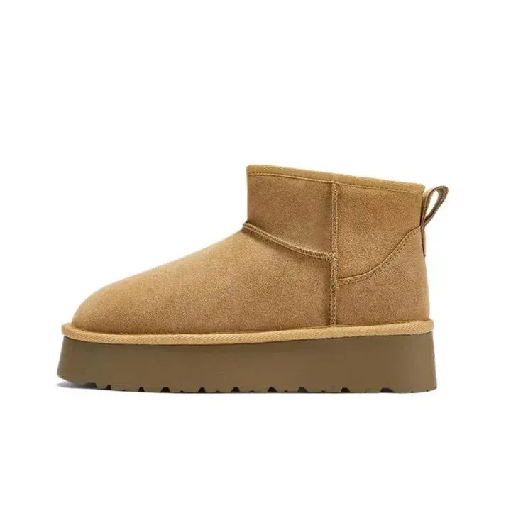 Boots with soft fur lining for extra comfort for women