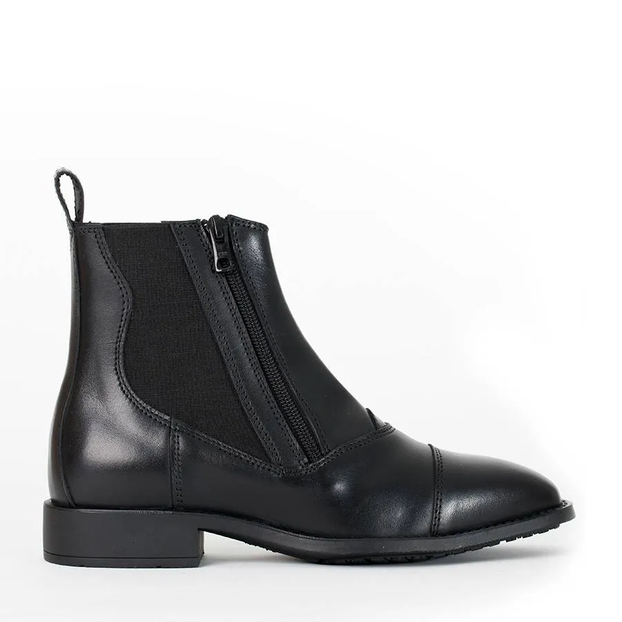 Boots with woolen inside