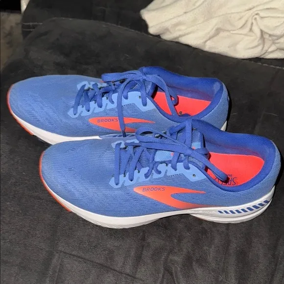 Brooks Cornflower Blue Coral Ravenna 11 Road Running Shoe Comfy Size 9.5