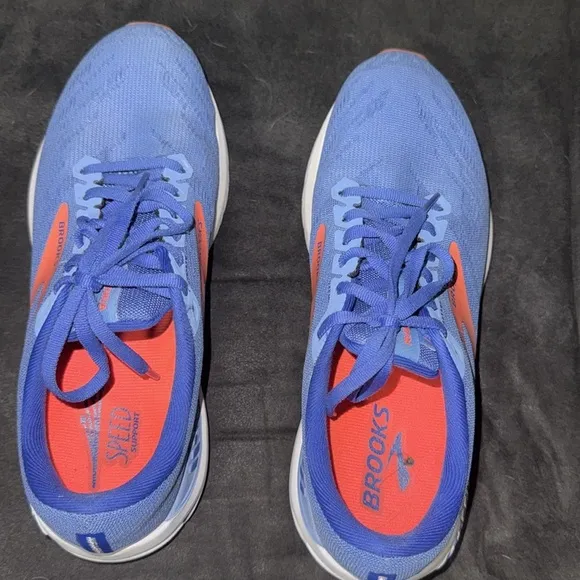 Brooks Cornflower Blue Coral Ravenna 11 Road Running Shoe Comfy Size 9.5