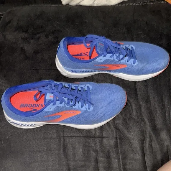 Brooks Cornflower Blue Coral Ravenna 11 Road Running Shoe Comfy Size 9.5