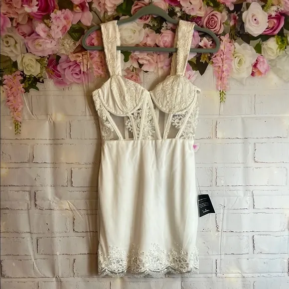 Coveted Delight White Sequin Mesh Embroidered Bustier Mini Dress Xs