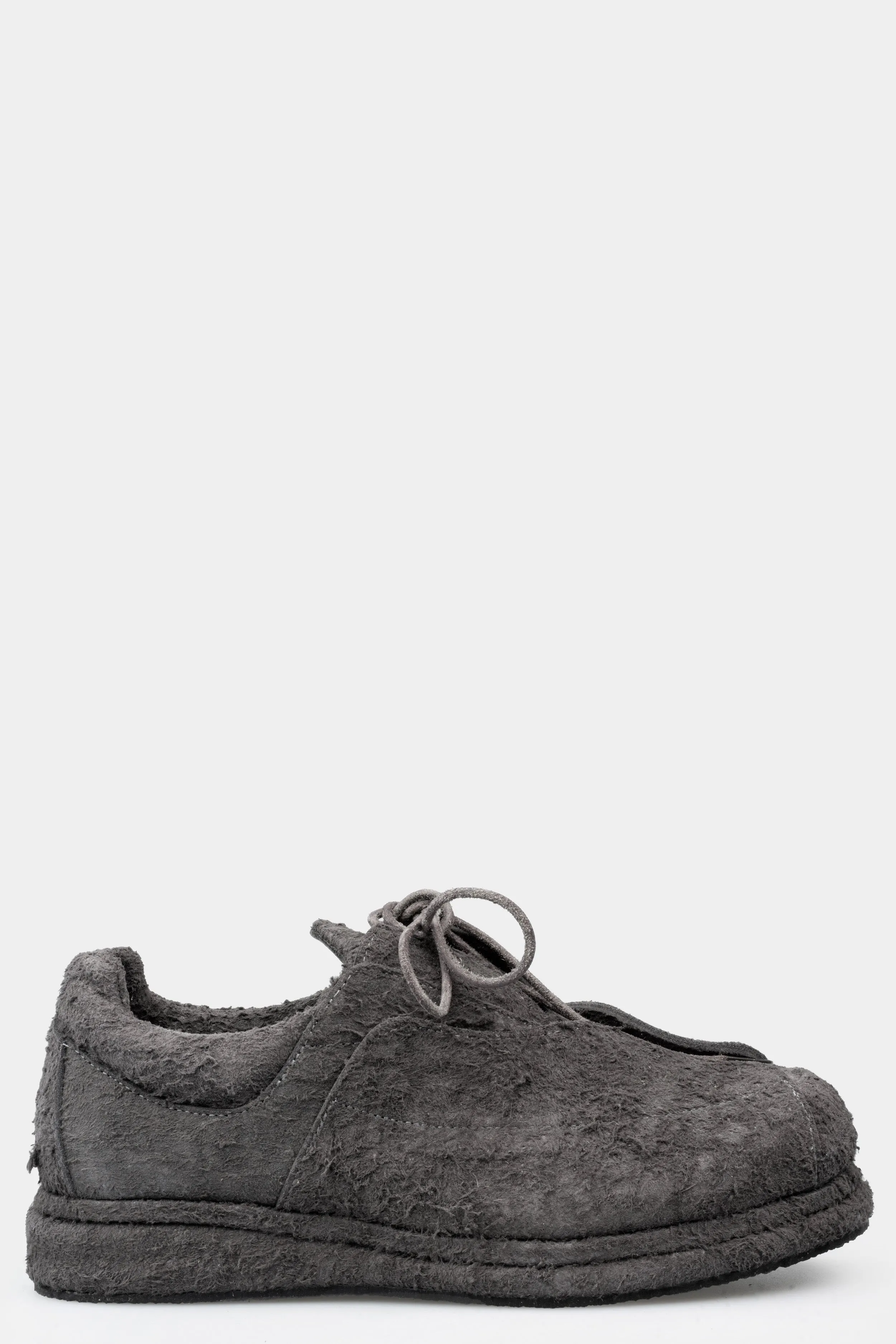 Distressed suede chukka boots, Grey