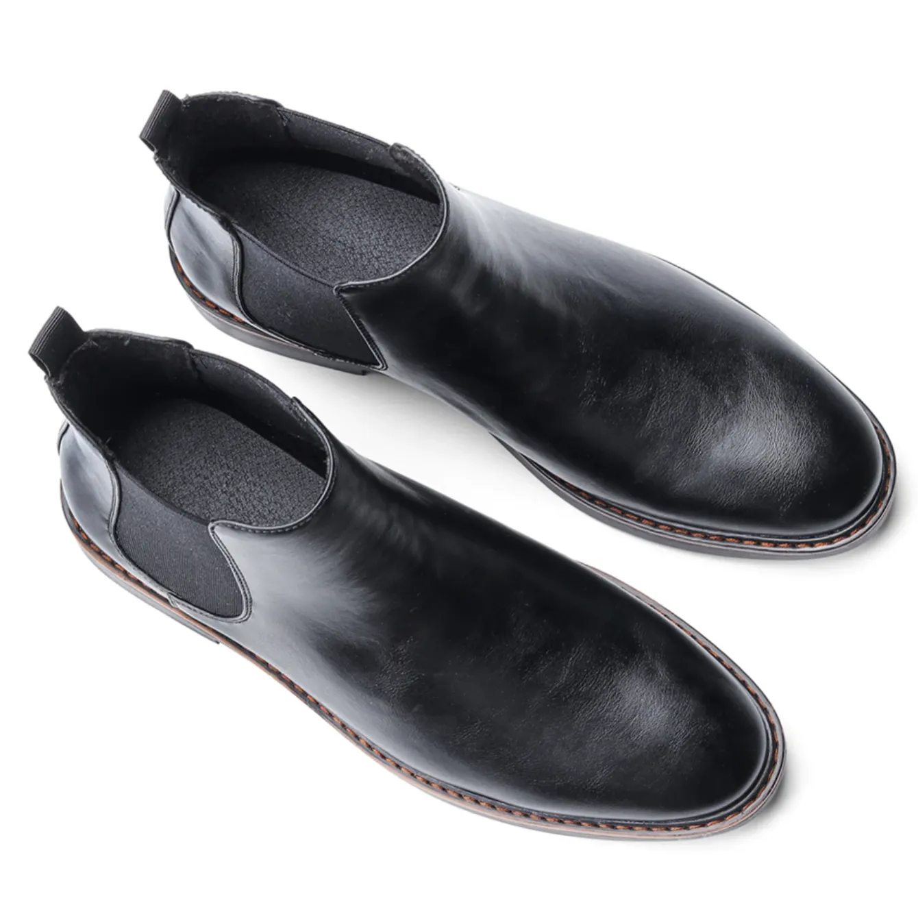 Elegant men's boots with comfortable insole