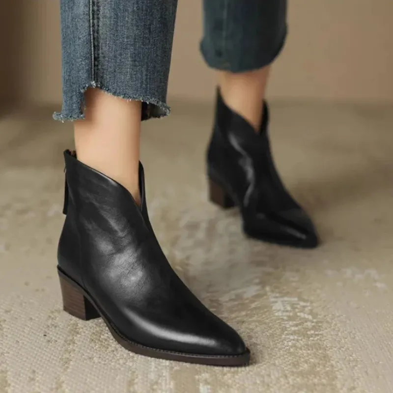 Elegant Sabine™ Boots for Women, Combining Comfort and Style