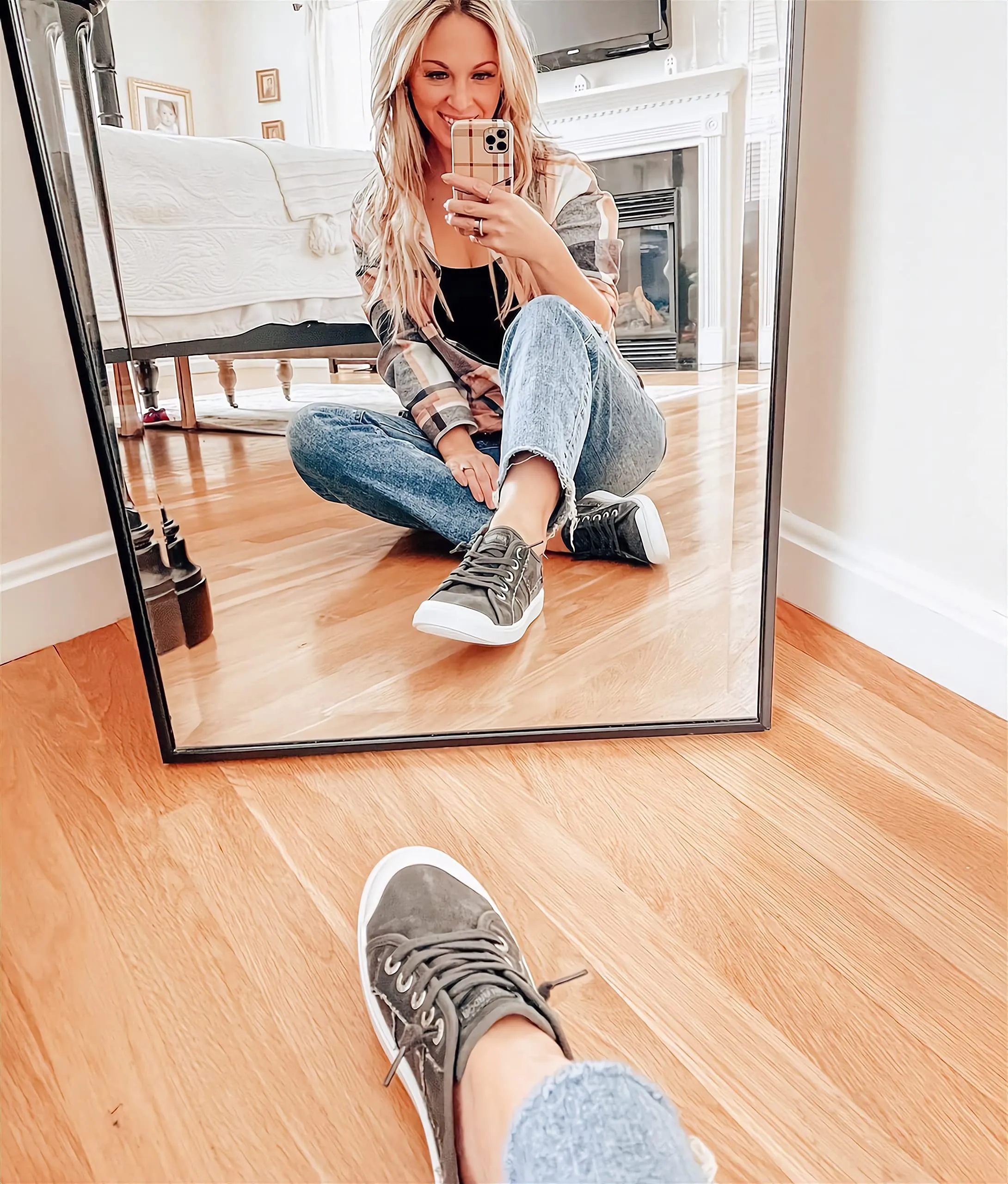 JENN ARDOR Women's Fixed Lace-Up Sneakers