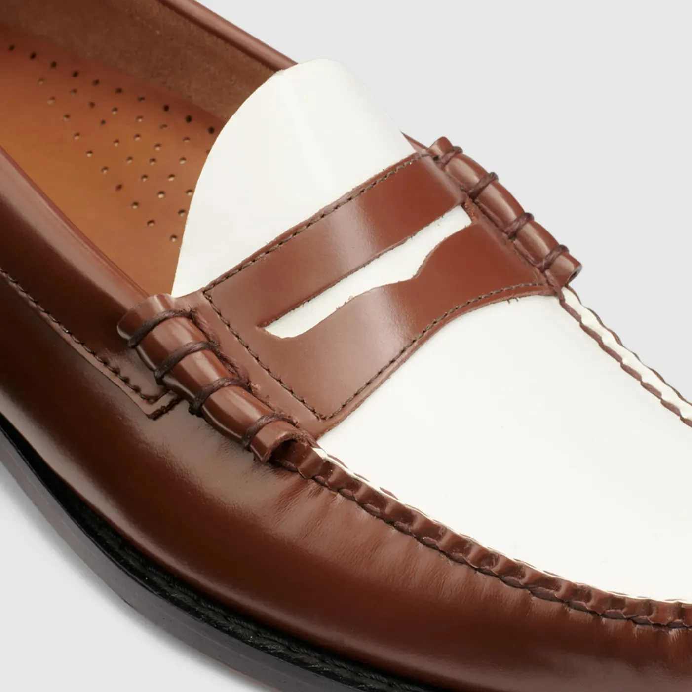 Larson Weejuns Loafer in Whiskey/White