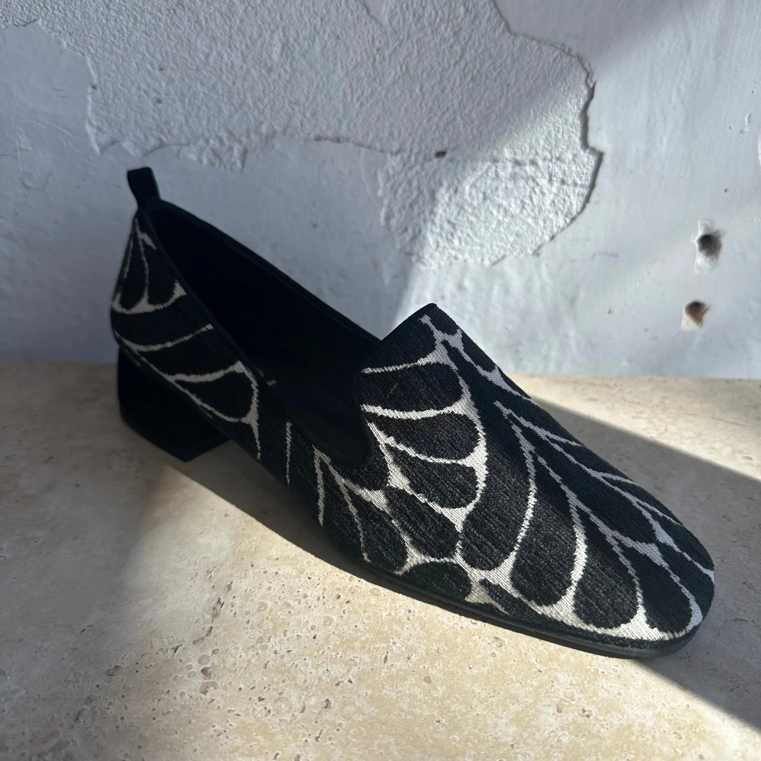 Lodi Baisi Black/ White
