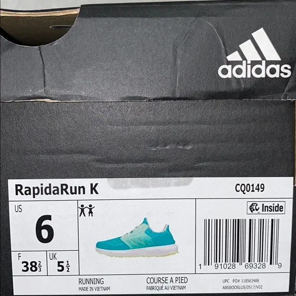 New in box Adidas size 6 kids