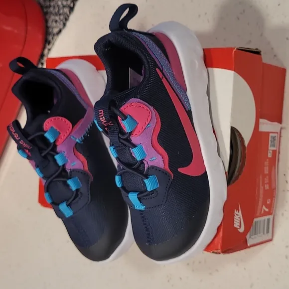 Nike Element 55