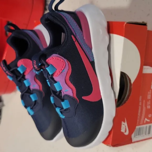 Nike Element 55