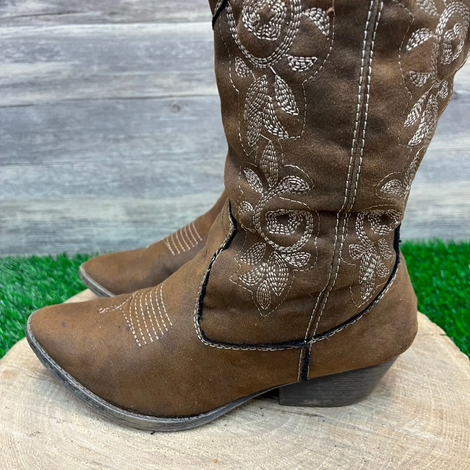 Rampage Women - Size 7.5M - Brown Soft Faux Leather Boots Style 429105