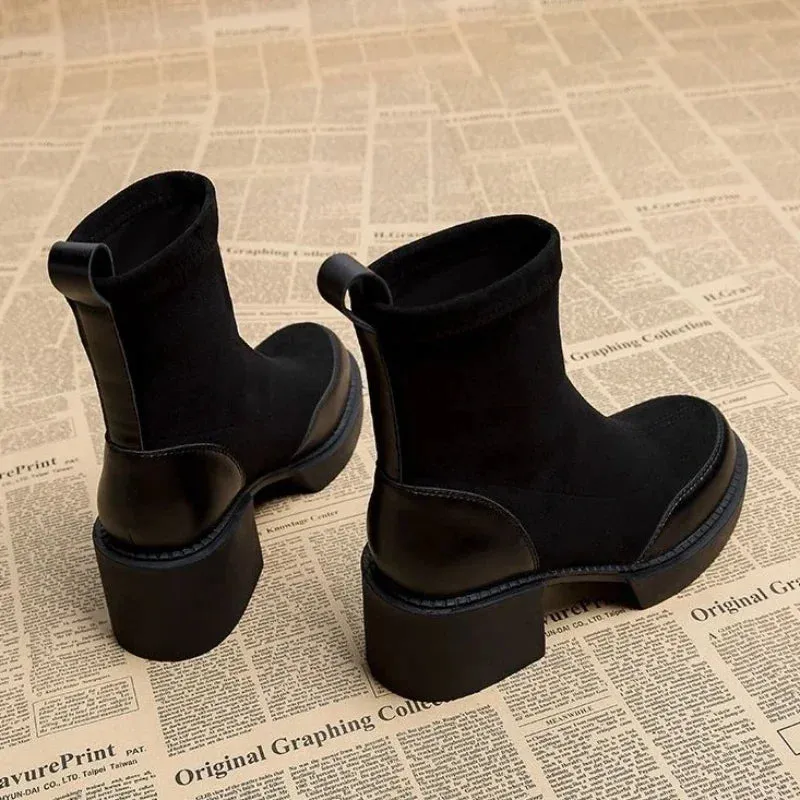 Suede boots with block heel
