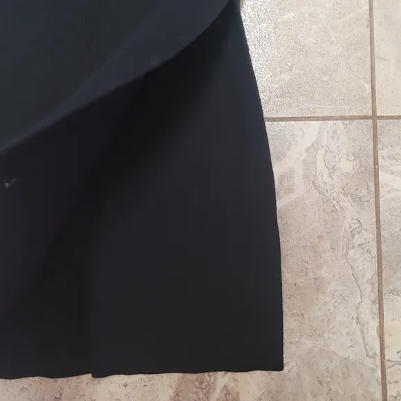 Theory Maxi Knit Skirt in Stretch Viscose Knit Black Pull On Sleek Slimming
