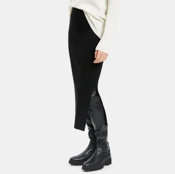 Theory Maxi Knit Skirt in Stretch Viscose Knit Black Pull On Sleek Slimming