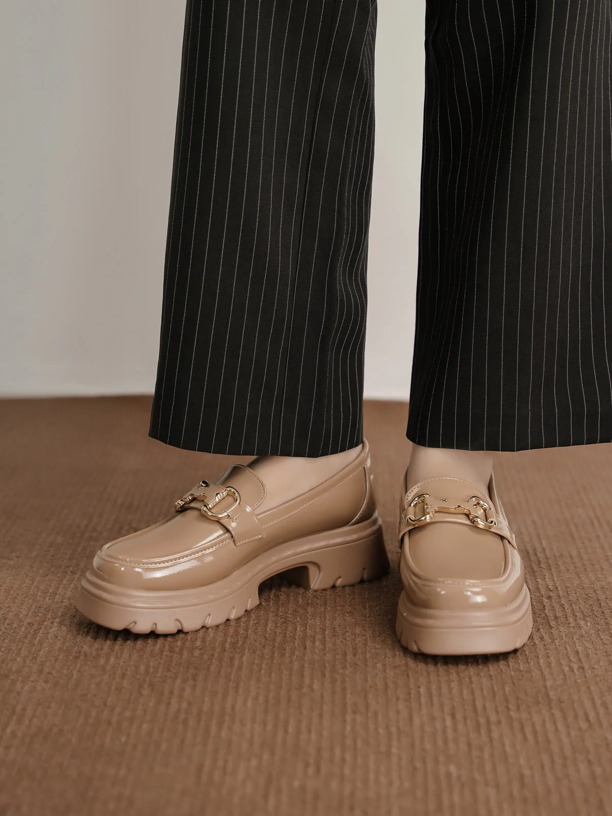 Womens "NAURIZ" Comfy Slip on Shoes