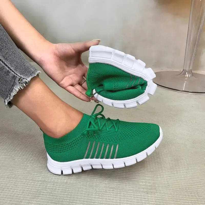 Women's trainers with lightweight soft sole