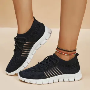 Women's trainers with lightweight soft sole