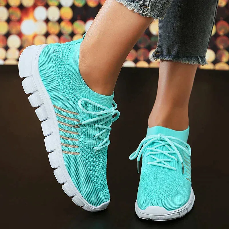 Women's trainers with lightweight soft sole